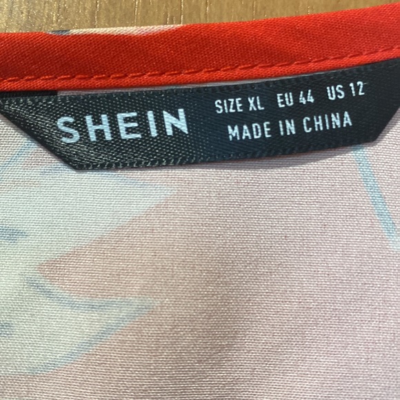 DONATED.  Hawaii print blouse. Size XL - Picture 2 of 5